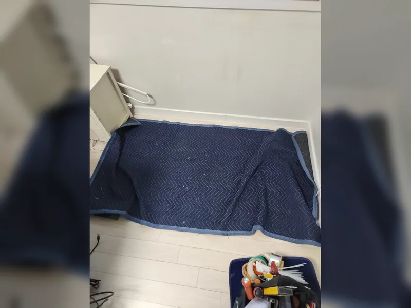 구리시 벽지, 도배 보수 - 천장벽지떨어짐 보수 전문 시공 사진 3